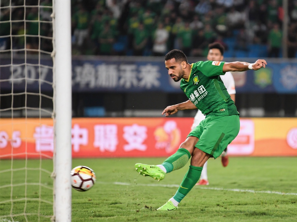 詹姆斯32+7+6福克斯31分 湖人险胜国王3连胜